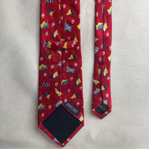 Lands End Nautical Tie 100% Silk Sea Flags Sailboats Boats Pattern Necktie Red - Picture 6 of 13